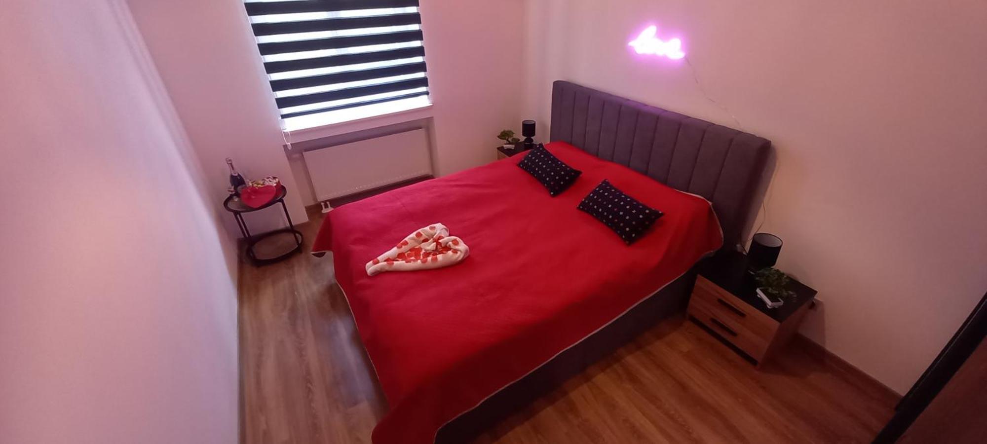 Apartament Love On 5 - Milosc Na 5 Legnica Kültér fotó