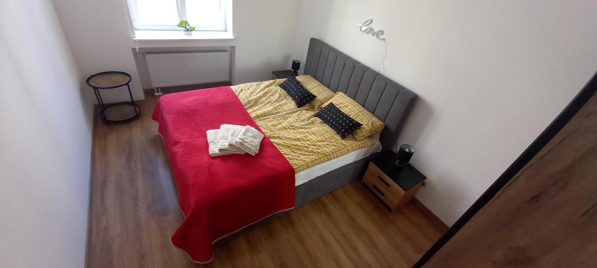 Apartament Love On 5 - Milosc Na 5 Legnica Kültér fotó